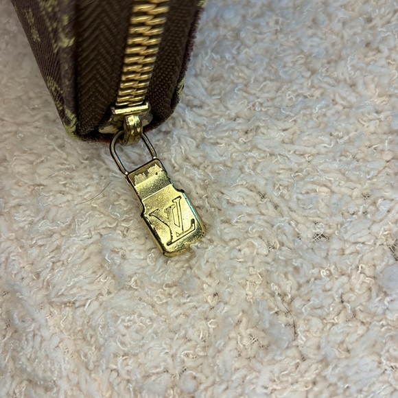SALE🛍️ Louis Vuitton Mini Lin Denim Zippy Wallet - Picture 6 of 13